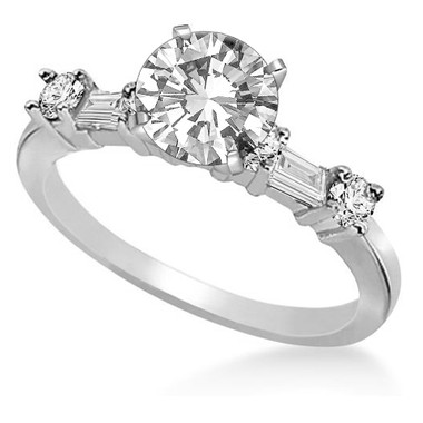 Round/Baguette Diamond style Designer Ring